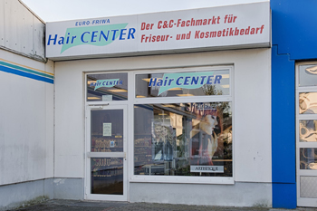 Fachmarkt Hair Center Saarlouis – Bild 1 von 2